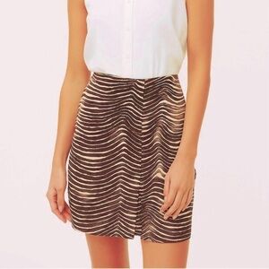 Tory Burch Womens Brown‎ Zebra Beverly Skirt. Size 12
SKU 622